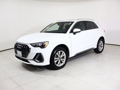 Used 2021 Audi Q3 2.0T Premium image 11