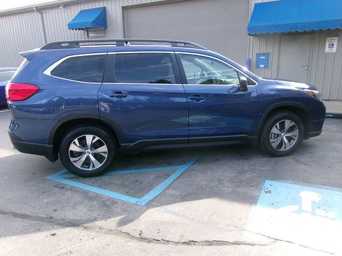 Used 2020 Subaru Ascent Premium w/ Convenience Package image 7