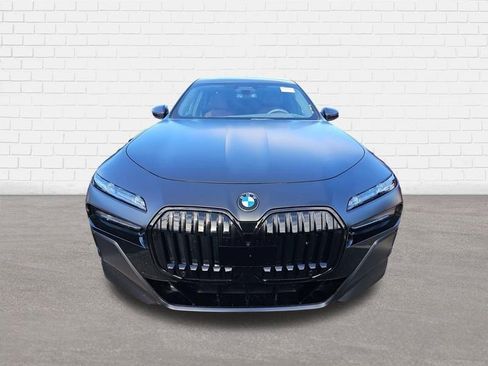 Used 2023 BMW 760i xDrive AWD/4WD image 3