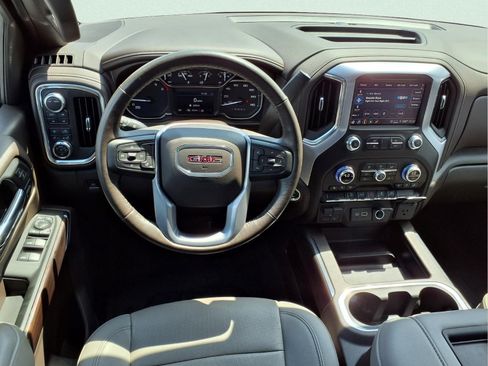 Used 2022 GMC Sierra 1500 SLT w/ SLT Premium Package AWD/4WD image 7