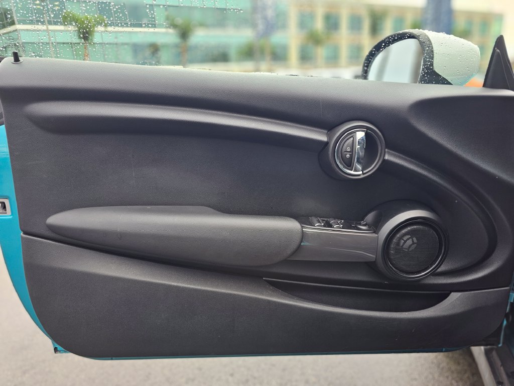 Used 2020 MINI Cooper Convertible FWD image 19