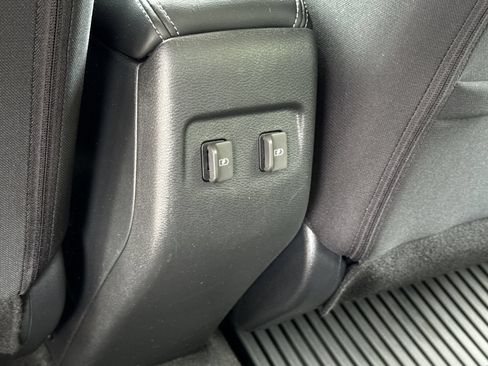 Used 2023 Nissan Kicks SV w/ Exterior Package FWD image 11