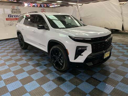 New 2026 Chevrolet Traverse RS image 6