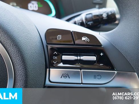 Used 2025 Hyundai Elantra Blue image 27