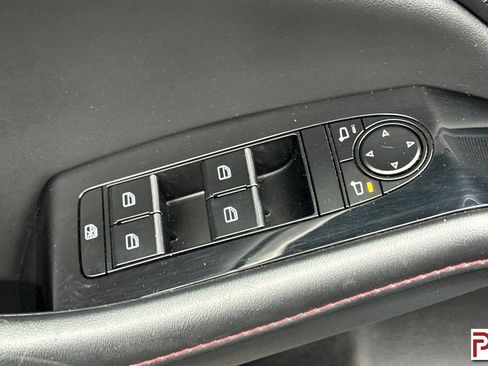 Used 2024 MAZDA MAZDA3 s image 12