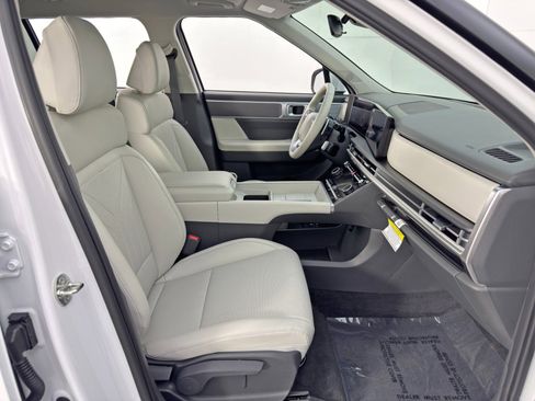 Used 2024 Hyundai Santa Fe SEL image 14