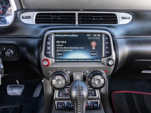 Used 2015 Chevrolet Camaro SS image 18