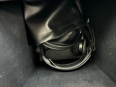 Used 2011 Toyota Sienna XLE image 9