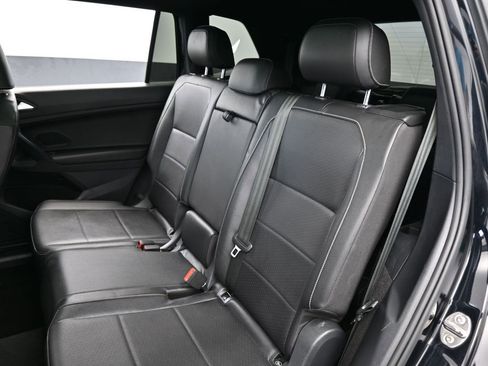 Used 2021 Volkswagen Tiguan SE R-Line image 36