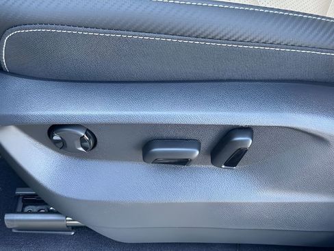 New 2026 Volkswagen Atlas Cross Sport SE image 12