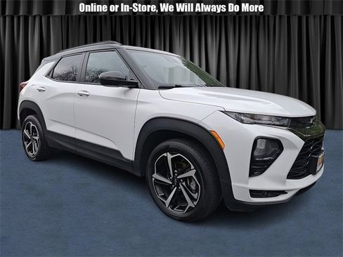 Used 2021 Chevrolet TrailBlazer RS w/ Convenience Package image 1