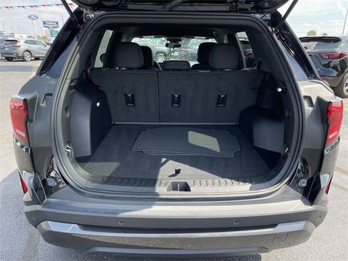 Used 2025 GMC Terrain Elevation image 14