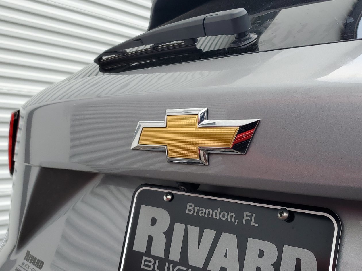 Used 2025 Chevrolet Trax LT FWD image 6