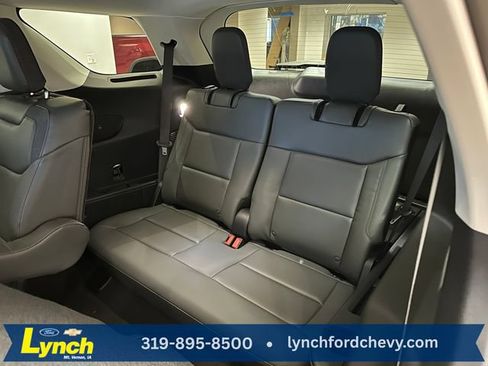 New 2026 Ford Explorer Active w/ Active Comfort Package AWD/4WD image 19