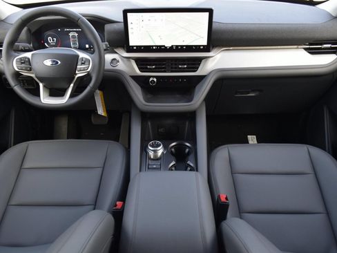 New 2026 Ford Explorer Active w/ Active Comfort Package RWD image 7