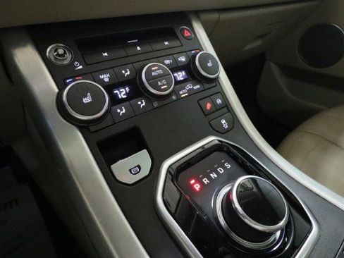 Used 2014 Land Rover Range Rover Evoque Pure Plus AWD/4WD image 18