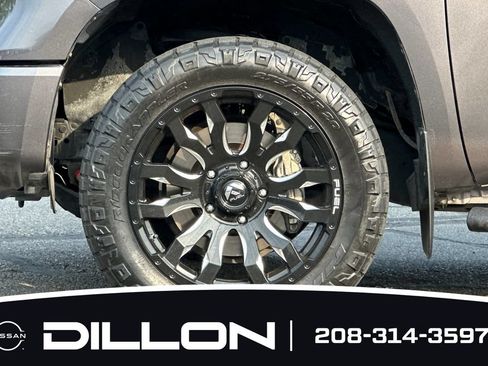 Used 2018 Toyota Tundra Platinum AWD/4WD image 24