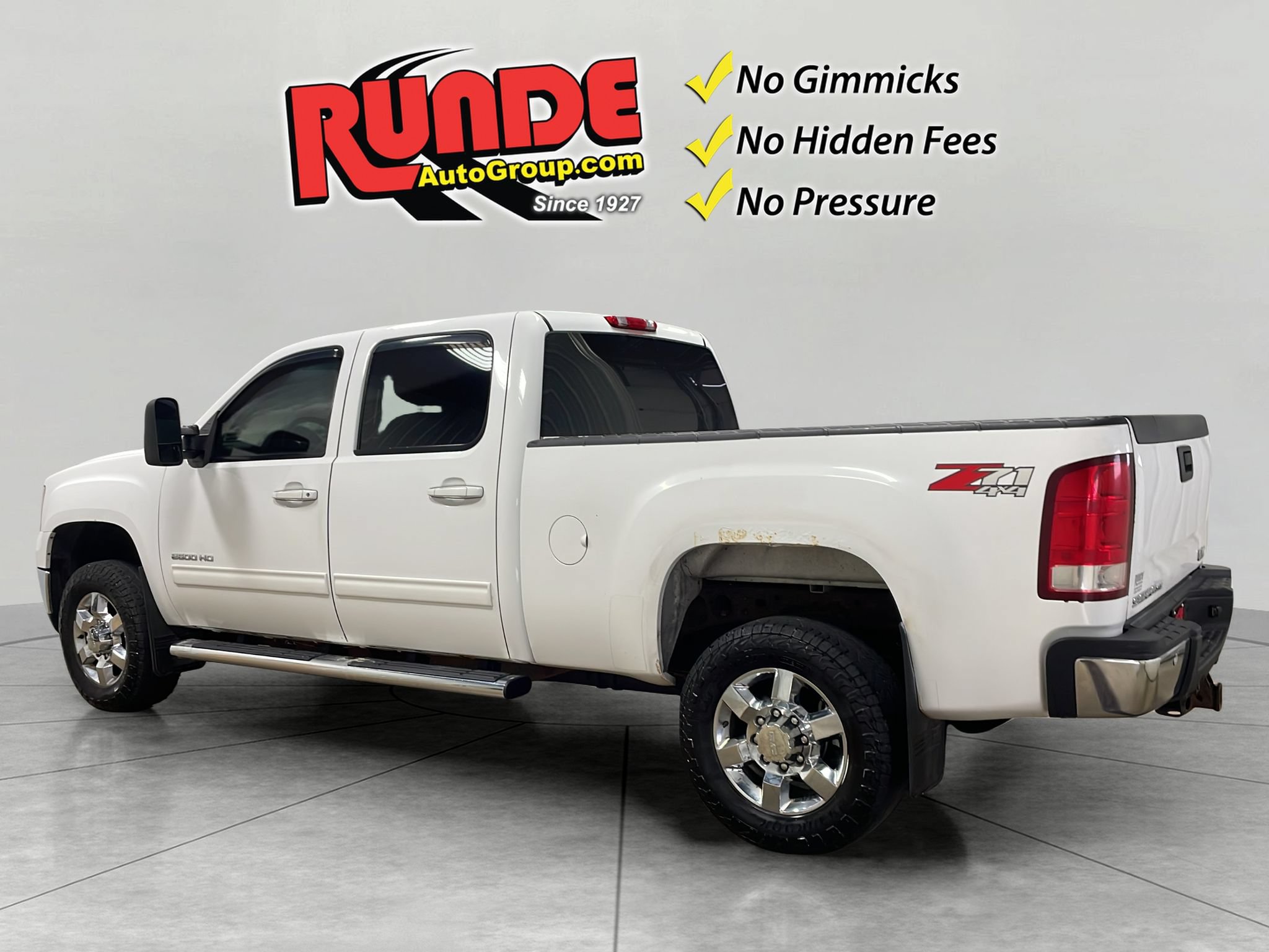 Used 2014 GMC Sierra 2500 SLT AWD/4WD image 4