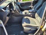 Used 2021 Toyota RAV4 LE image 3