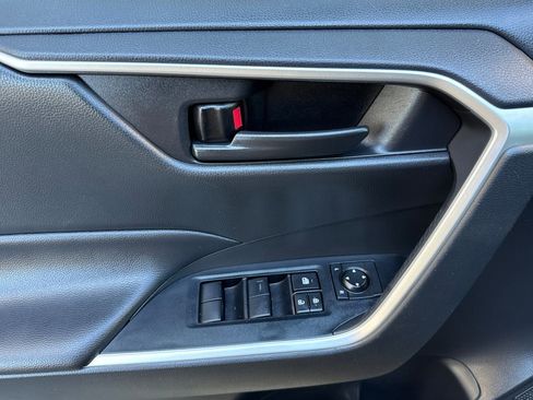 Used 2024 Toyota RAV4 LE image 8