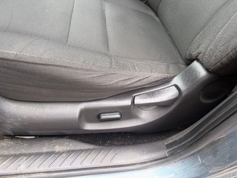 Used 2012 Ford Escape XLT AWD/4WD image 10