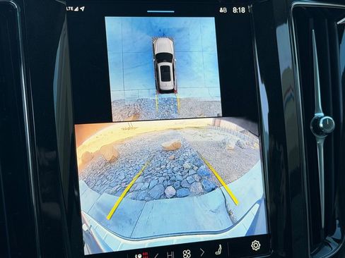 Used 2025 Volvo XC60 T8 Ultra w/ Protection Package Premier image 23