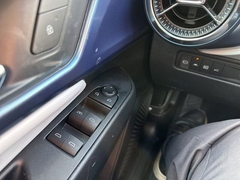 New 2026 Chevrolet Equinox EV LT image 10