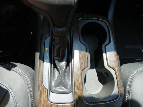 Used 2019 GMC Canyon Denali image 23