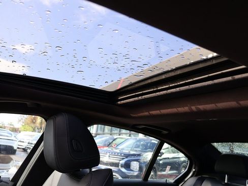 Used 2022 BMW 330i Sedan w/ Driving Assistance Package image 16