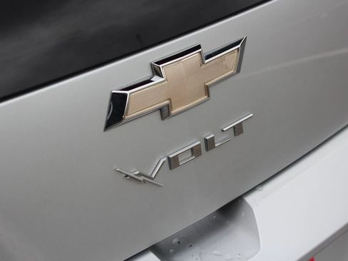 Used 2014 Chevrolet Volt Premium w/ Premium Trim Package FWD image 29