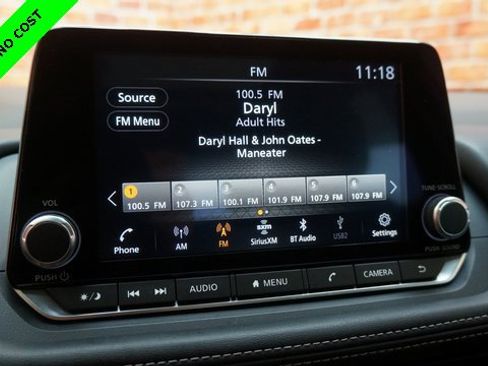 Used 2022 Nissan Rogue SV w/ SV Premium Package image 15