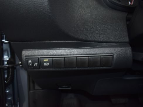 Used 2025 Toyota Corolla LE image 17