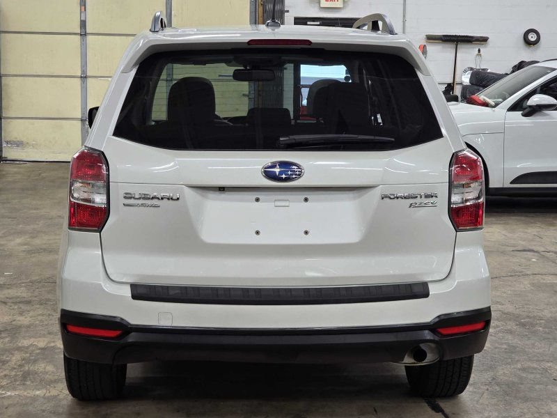 Used 2014 Subaru Forester 2.5i Limited AWD/4WD image 21