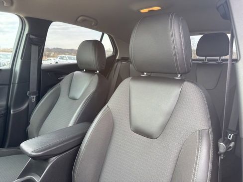 Used 2021 Buick Encore GX Preferred w/ Cold Weather Comfort Package image 14