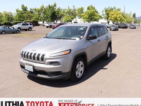 Used 2014 Jeep Cherokee Sport FWD image 1