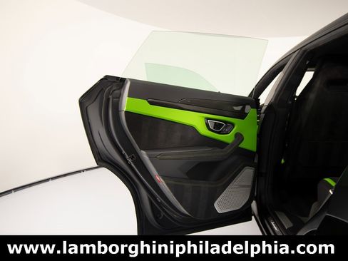 Used 2024 Lamborghini Urus S image 10