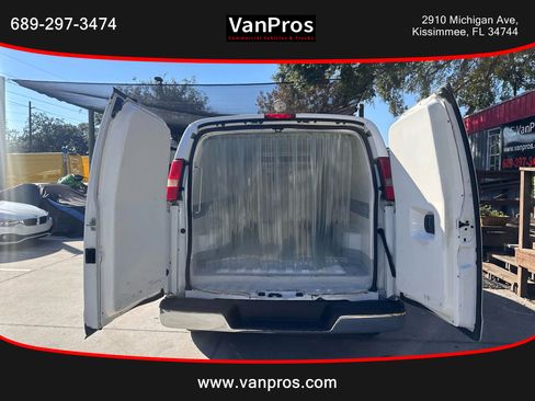 Used 2014 Chevrolet Express 3500 Extended image 13