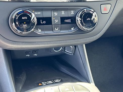 New 2026 Buick Envista Preferred w/ Convenience I Package FWD image 25
