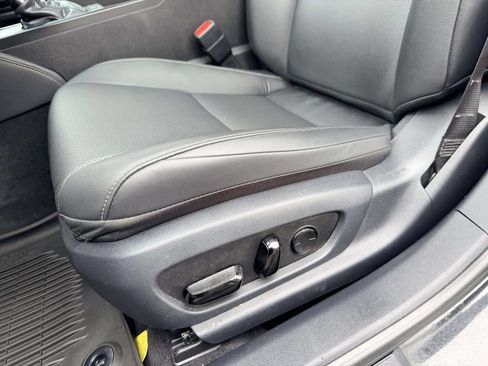 Used 2024 Lexus ES 350 w/ Premium Package FWD image 14