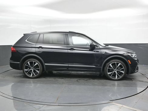 Used 2022 Volkswagen Tiguan SEL R-Line AWD/4WD image 4