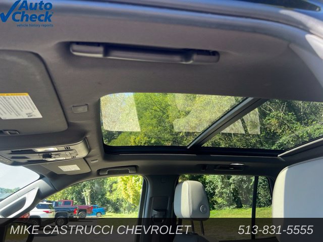 Used 2021 GMC Yukon SLT w/ SLT Premium Package AWD/4WD image 7
