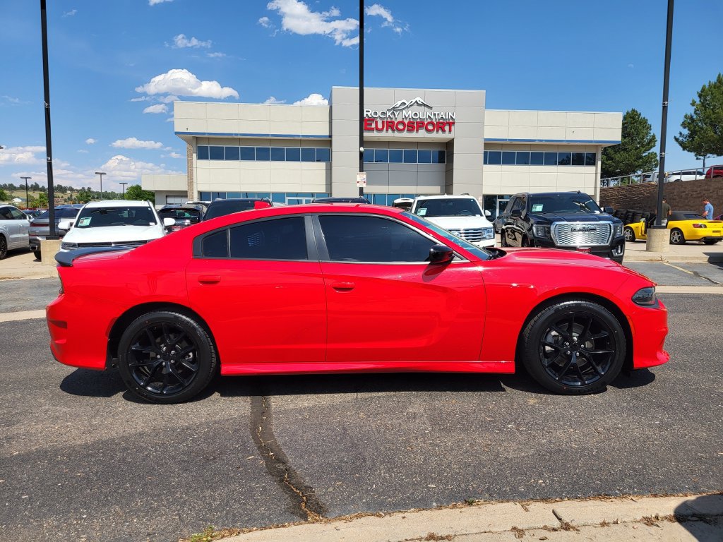 Used 2020 Dodge Charger GT w/ Blacktop Package RWD image 3
