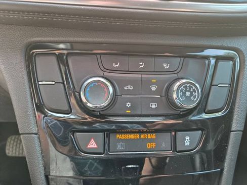 Used 2017 Buick Encore Preferred AWD/4WD image 31