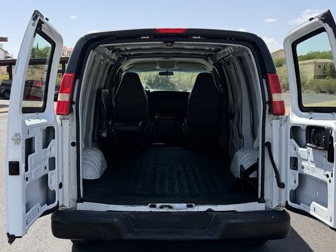 Used 2007 Chevrolet Express 1500 w/ Power and Light Package RWD image 5