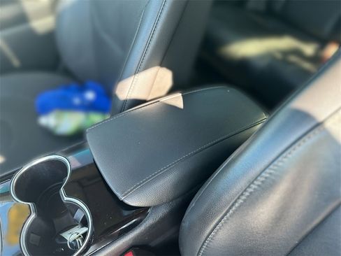 Used 2014 Ford Fusion Titanium image 22