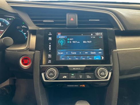 Used 2016 Honda Civic EX image 3