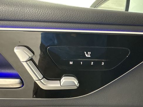 Certified 2026 Mercedes-Benz GLC 300 image 28