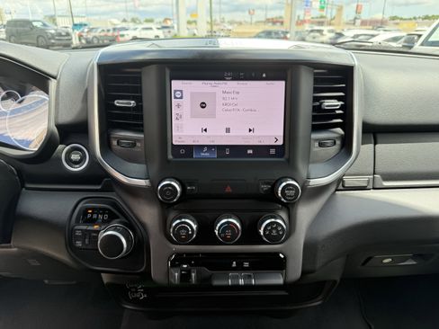 Used 2024 RAM 2500 Big Horn AWD/4WD image 20