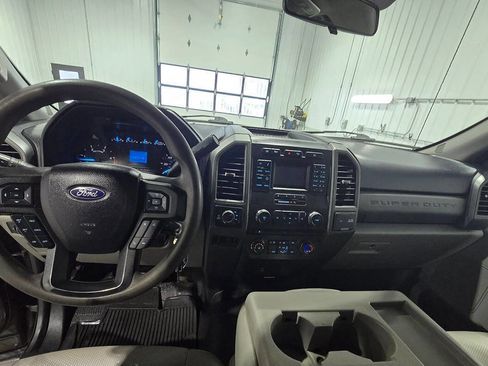 Used 2017 Ford F350 XL w/ Power Equipment Group image 9