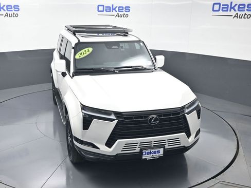 Used 2024 Lexus GX 550 w/ Accessory Package (31) AWD/4WD image 51